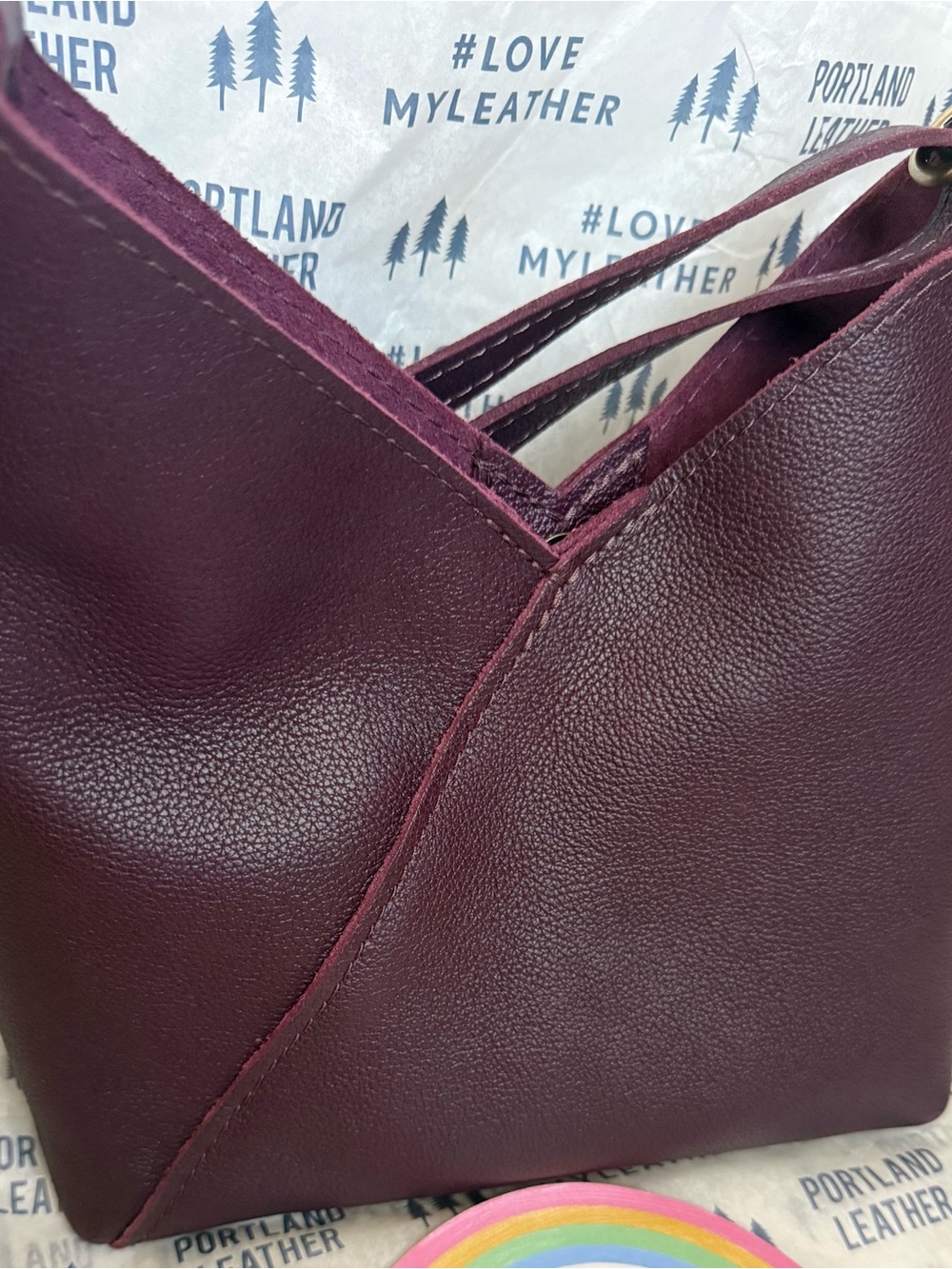 Portland Leather Burgundy Shoulder Bag - Picture 2 of 5